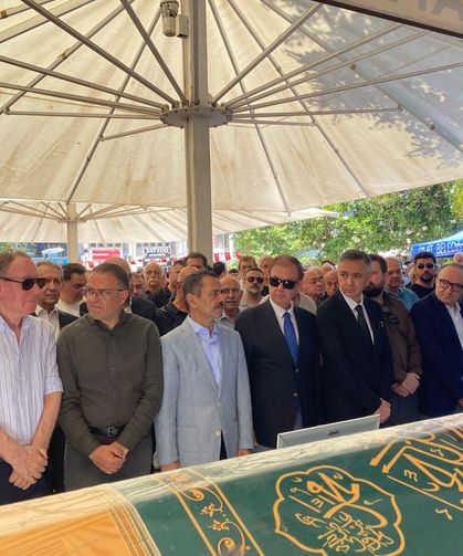 Kocaeli’nin tanınan ismi Hayrettin Ulusoy son yolculuğuna uğurlandı