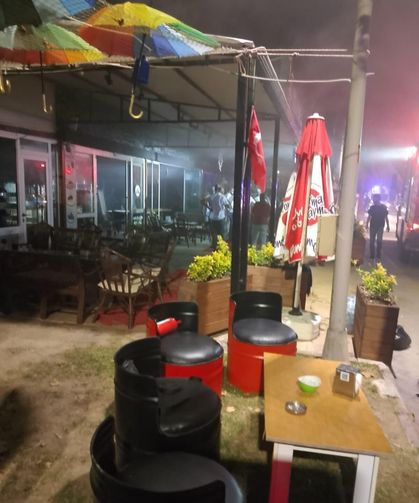 Tütünçiftlik Sahilde Kafe Yandı
