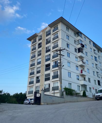 7. kattan düşen 2 yaşındaki çocuk hayatını kaybetti