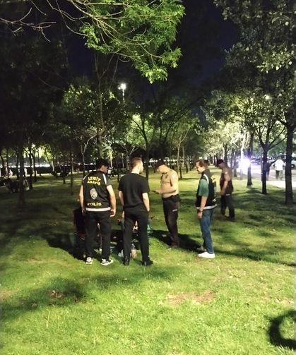 İzmit sahilinde huzur uygulaması: 300 kişi ile 82 araç sorgulandı