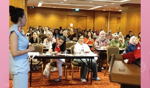  Kocaeli Özel Atakent Cihan Hastanesi’nden 90 Gebeye Özel Eğitim Semineri