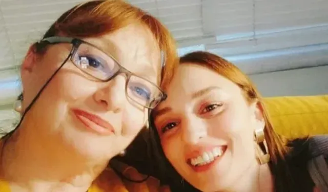 Nilperi Şahinkaya'dan Annesine Üzen Veda