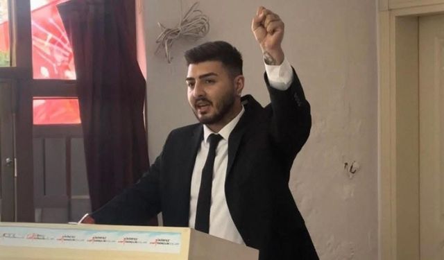 CHP’de Gençlik Krizi: Mertcan Akyüz’ün Görevden Alınmasına Tepki