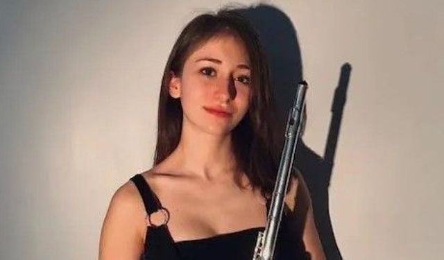 İZMİTLİ FLÜT SANATÇISI DÜNYA BİRİNCİSİ