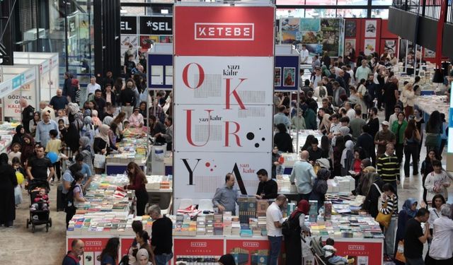 Büyükakın: “Kocaeli Kitap Fuarı Türkiye'de marka haline geldi"