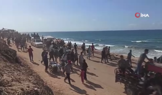 Ateşkesle Gazze’ye Dönen Filistinliler, Evlerine Geri Dönmeye Başladı