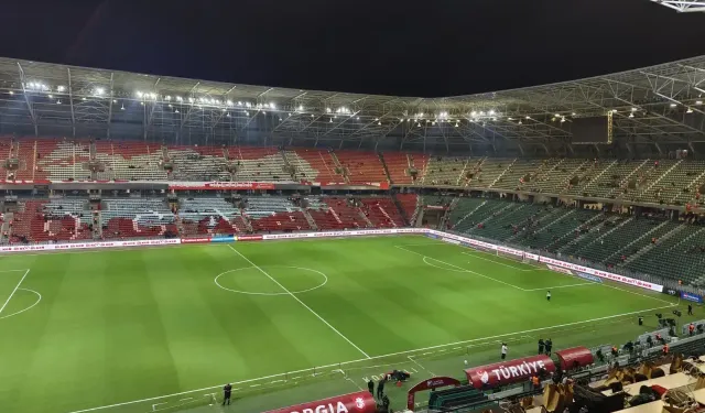 KOCAELİ STADYUMU MİLLİ MAÇA HAZIR