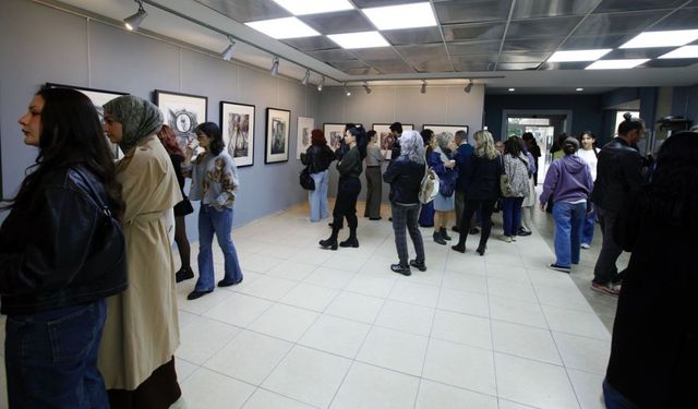 Prof. Dr. İsmail Keskin’in “Özgün Baskı Resim (Litografi)” Sergisi Kocaeli Üniversitesi’nde Açıldı