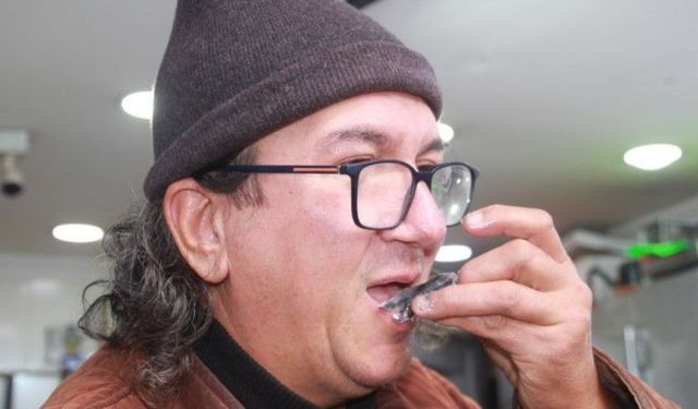 Hamsi 70 liraya düştü, vatandaş sevinçten çiğ yedi