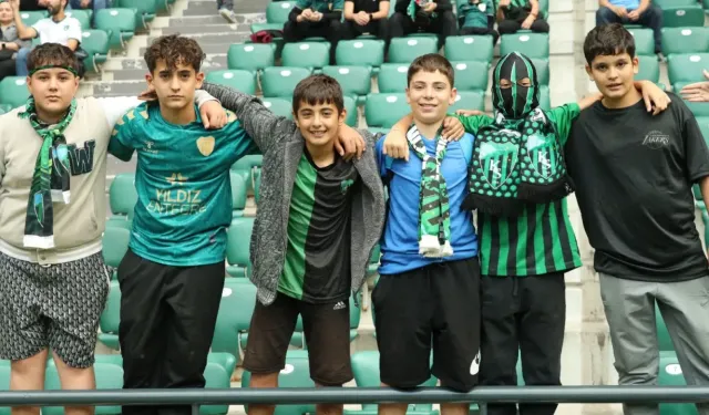 Kocaelispor Taraftar Rekoruna Koşuyor
