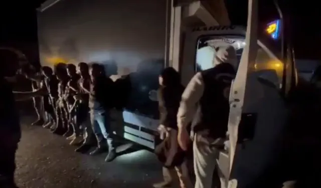 2 araçtan 38 kaçak göçmen çıktı