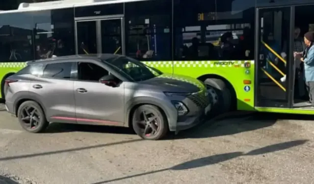 İzmit'in göbeğinde kaza!