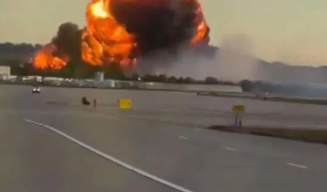 Uçak Düştü! Çok sayıda ölü ve yaralı var...