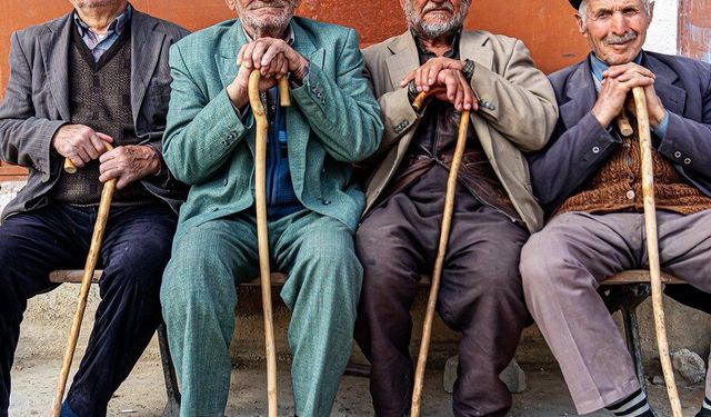 2008 Sonrası Çalışanların Emekli Maaşı Kesilecek