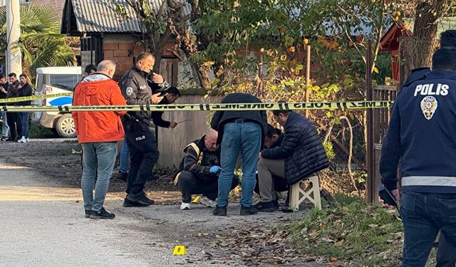 Akraba İki Aile Arasında Silahlı Kavga: 5 Yaralı