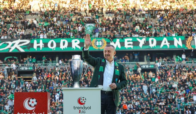 Büyükakın, Kocaelispor’u kutladı