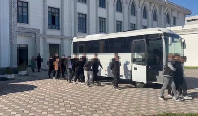 Aracında Defalarca Bıçaklayıp Öldürmüştü... O Zanlının Cezası Belli Oldu