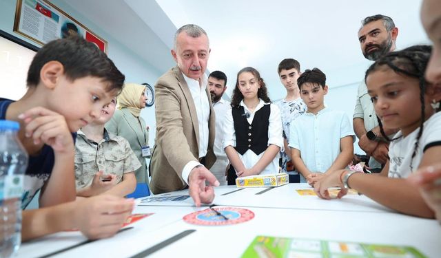 Başkan Büyükakın Duyurdu: Öğrencilere 392 Milyon TL’lik Eğitim Desteği