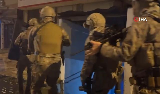 Mega Kentte DEAŞ İnlerine Girildi