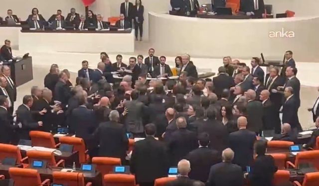 TBMM'de Vekiller Birbirine Girdi!