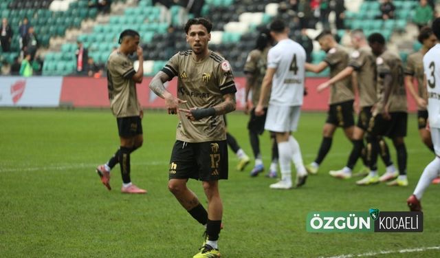 Churlinov Söylediğini Yaptı, İlk Yarıya İki Gol Sığdırdı