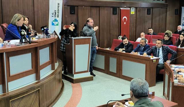 İzmit Meclisinde Barınak Tartışması