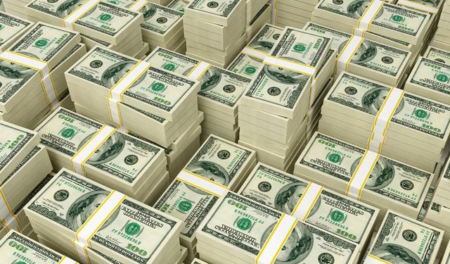 Piyasalar hareketli: Dolar/TL ve Euro/TL yükselişte