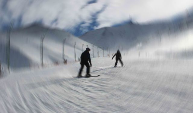 Kayak Merkezinde Patlama! Çok Sayıda Ölü Var