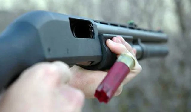 Annesini Av Tüfeğiyle Öldürdü!