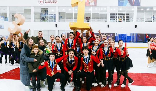 Senkronize Buz Pateni’nde Zirve Yine Kocaeli’nin