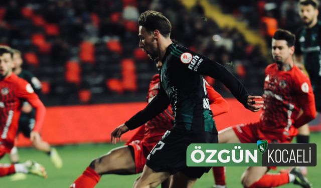 İlk yarıya gol değil düdük sesi hakim!