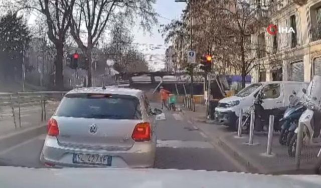 Tramvay Raydan Çıktı: 1 Ölü, 39 Yaralı