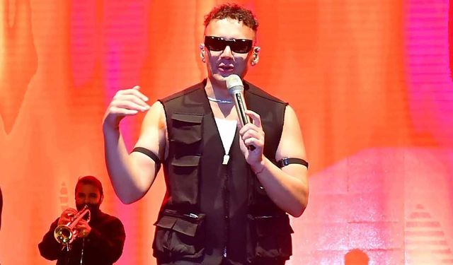 Şarkıcı Edis Gözaltına Alındı