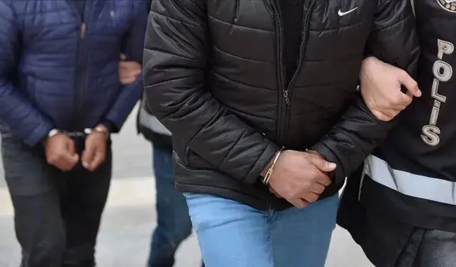 FETÖ’nün Mahrem Yapılanmasına Baskın: Çok Sayıda Para ve Dijital Materyal Ele Geçirildi