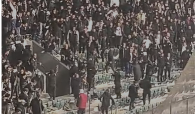 Deplasman tribününde arbede çıktı; Emniyet geri çekildi