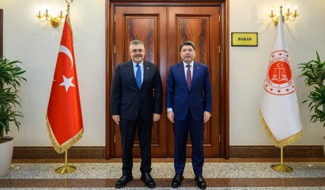 Milletvekili Tipioğlu Adalet Bakanı'nın Makamında: "Kocaeli Adliyesi yatırımı masada"