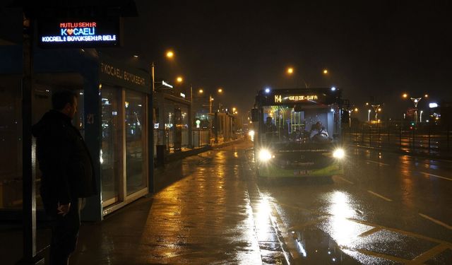 Kocaeli’de 24 saat kesintisiz ulaşım başladı; Bu hatlar sabaha kadar yollarda