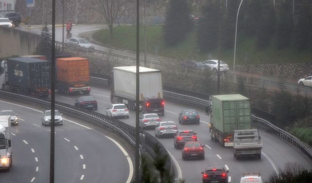 Bayram Yolculuğu Başladı: TEM’de Yoğunluk Artıyor
