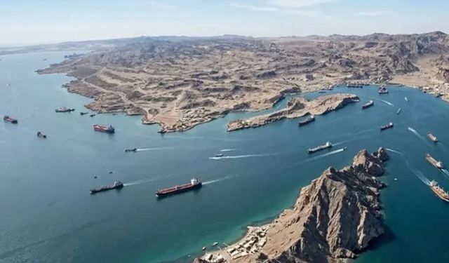Hürmüz Boğazı’nda Gerilim Tırmanıyor: İran Boğazı Tekrar Kapattı