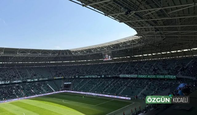Kocaelispor - Konyaspor Maçında Tribünler Boş Kaldı