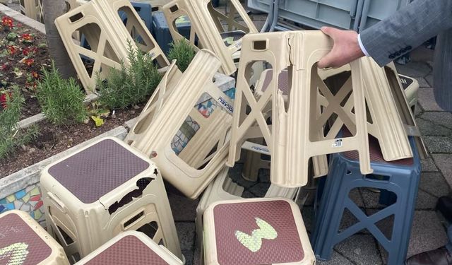 Körfez'de muhtardan kırık tabure isyanı