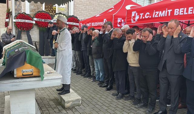 Cem Özer son yolculuğuna uğurlandı
