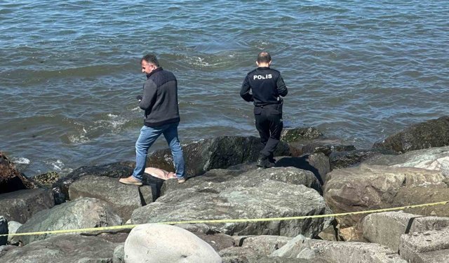 Deniz Kıyısına Erkek Cesedi Vurdu!