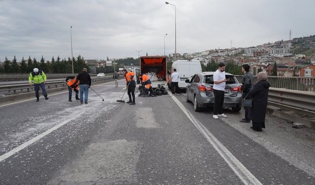 Kocaeli TEM'de Zincirleme Kaza!