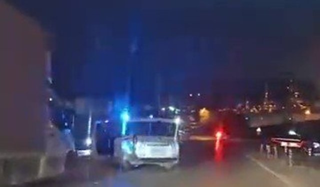 Polisi Ezmek İstedi, Kaçamadı! Genç Sürücü Yakalandı