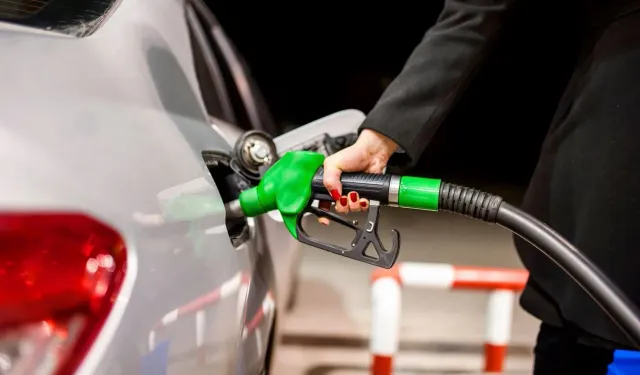 Benzine İndirim Geldi: Güncel Akaryakıt Fiyatları Açıklandı