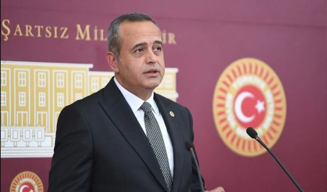 'Bismillah' Tiviti Sonrası: AK Partiye Geçmiyorum, Kitap Yazıyordum