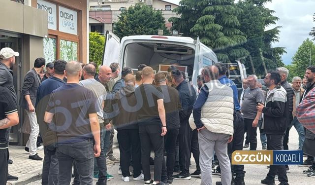 Geylani Yenigün Ve Katilinin Cansız Bedeni Evden Morga Götürüldü