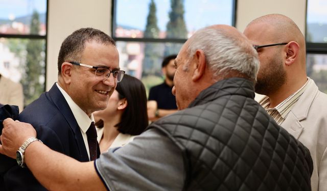 Başkan Gökçe Derincelilerle Bayramlaştı
