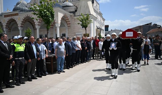 Emniyet Amiri Ferhat Türk Kocaeli'de son yolculuğuna uğurlandı